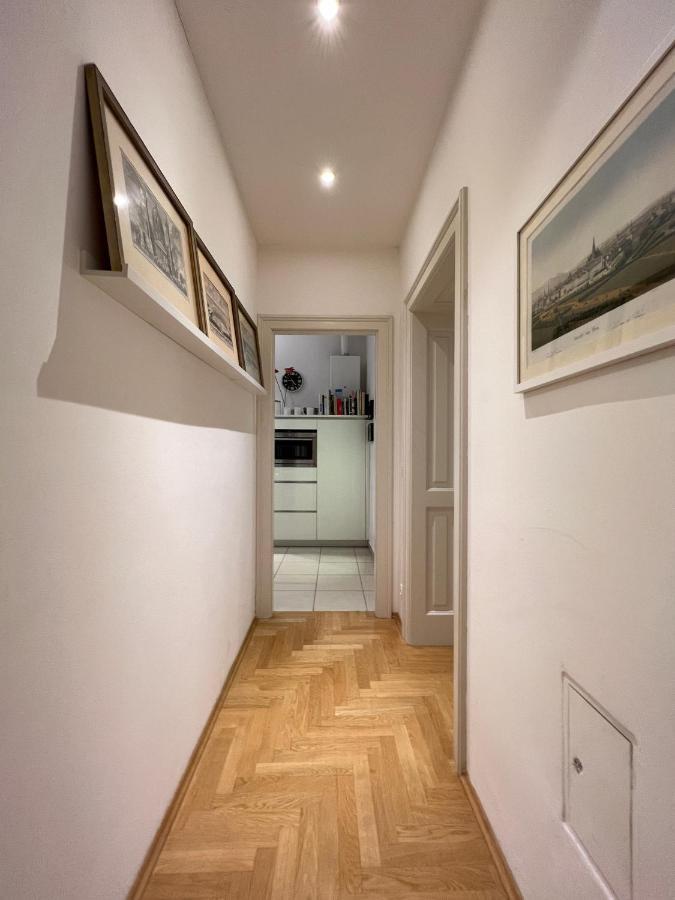 Vienna Design Apartment By Rabe - Kostenfreier Parkplatz & Netflix & Coffee-Bar - Nahe Schloss Schoenbrunn Dış mekan fotoğraf